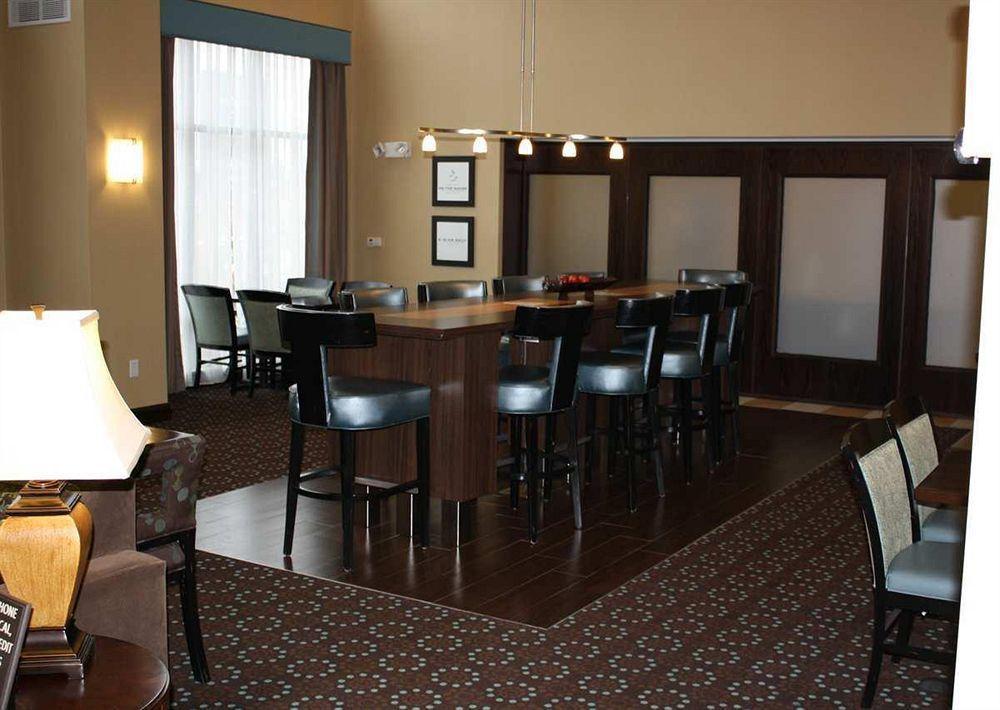Hampton Inn And Suites St. Cloud Saint Cloud Restaurant photo